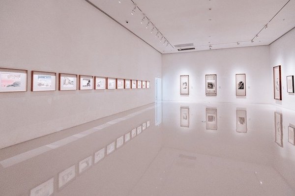 art gallery